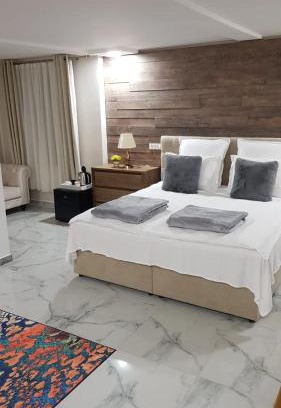 Oradea Apartment | MINI POOL ROOMS - ULTRACENTRAL - piscina cu hidromasaj