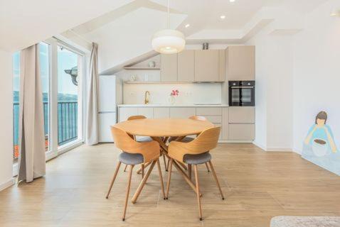 Celina Apartment | Mira Maris