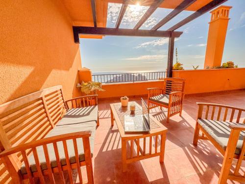 Aguilas Apartment | MIRADOR del Paraiso - By Aloha Palma