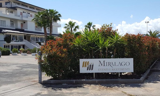 Sperlonga Hotel | Miralago