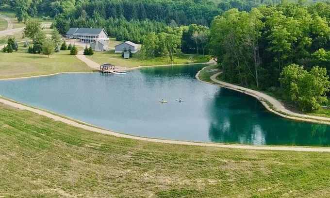 Guilford Apartment | Mirror Lake - Rare private lake!
