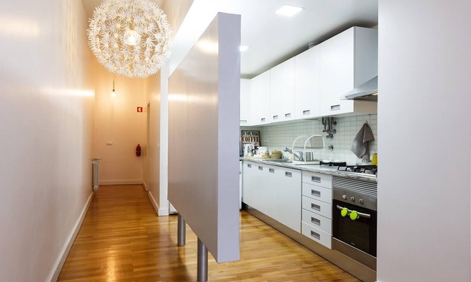 Encarnacao Apartment | Misha s Place at Bairro Alto