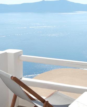 Firostefani House | Mnimes Guesthouses Santorini