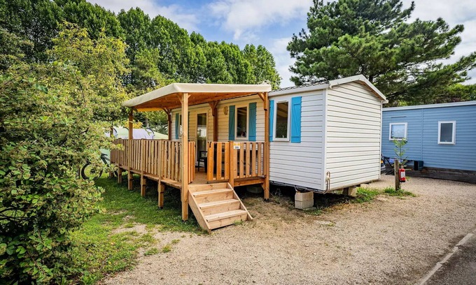Saint-Julien-des-Landes House | Mobil-home | Comfort | 2 Bedrooms | 4/6 persons | Raised terrace