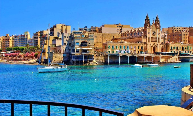 Swieqi Apartment | Modern 1BR Apartment in Central St Julian s