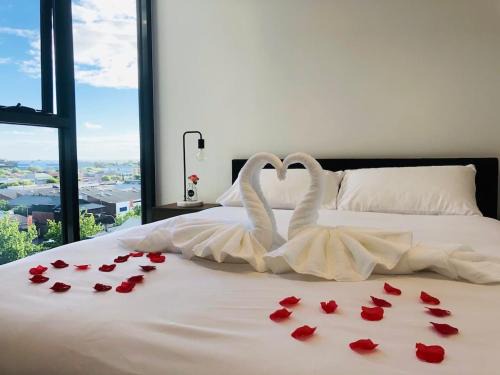 Adelaide Central Business District Apartment | Modern 2 Bedroom Apartment - Adelaide CBD