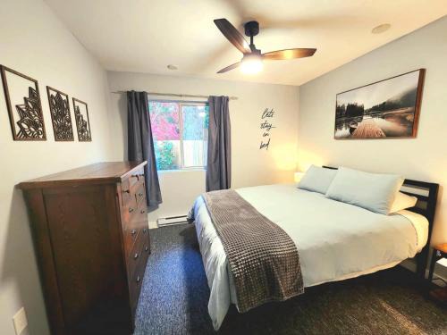 Shawnigan Lake Apartment | Modern 2BR SPA Retreat