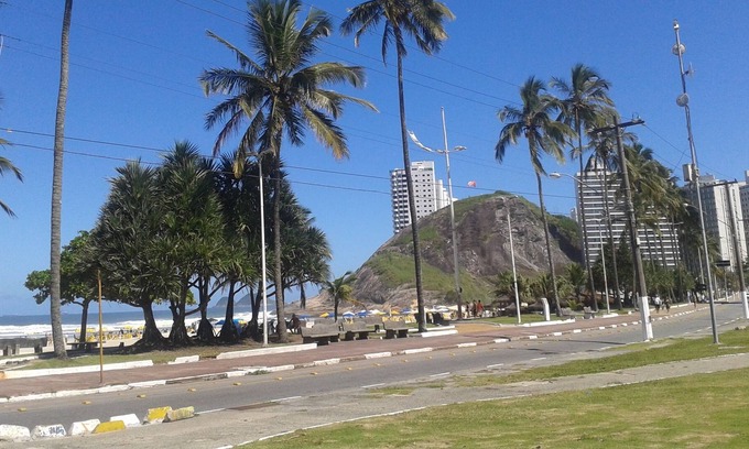 Jardim Tejereba Apartment | Modern apt. Facing the sea. Cove. Next to the Pitangueiras.