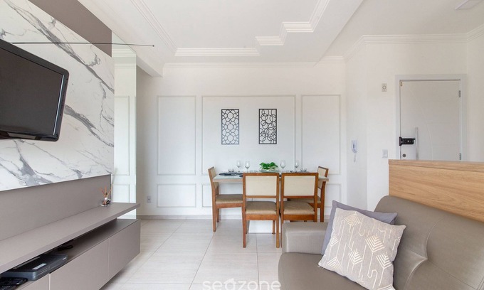 Santinho Apartment | Modern apt w/Barbecue 600m From the Beach Com305