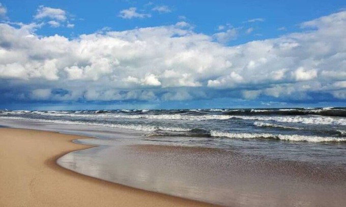 Miller Beach House | Modern Boho Beach House with Hot Tub