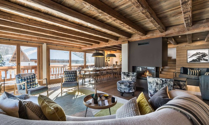Le Raffort Ski Chalet | Modern Chalet with Jacuzzi and Mountain Views in Charming Savoyard Village