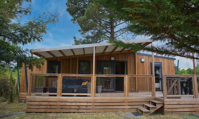 Gujan-Mestras House | Modern Cottage in Gujan-Mestras, Terrace, Air Conditioning, and Close to Golf