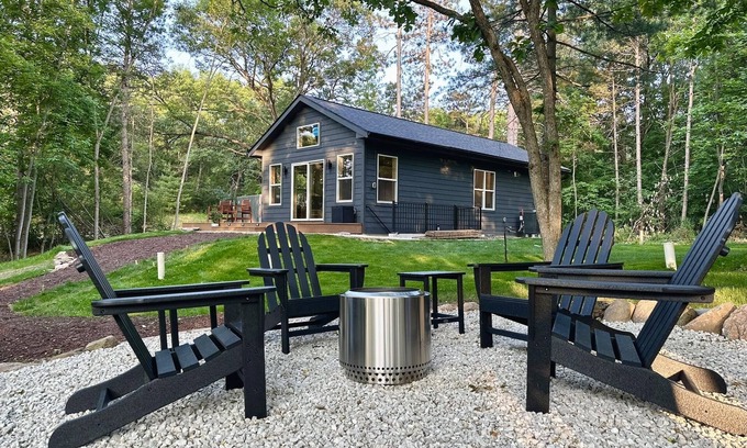 Montello Cabin | Modern Design - Fire Pit - Lake Access