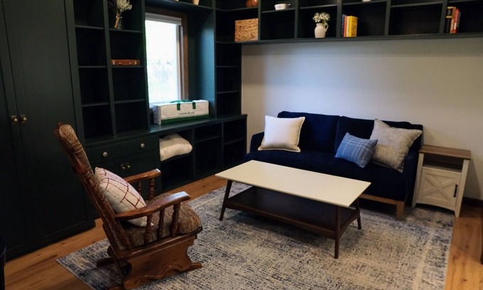 Walla Walla East Cottage | Modern Farmhouse Cottage