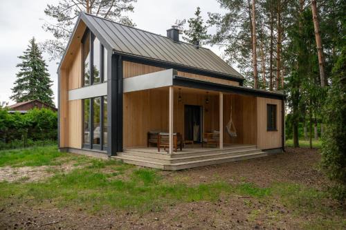 Nieporet House | Modern Farmhouse Zegrze - Domek w lesie, Sauna, blisko Zalewu - by Rentujemy