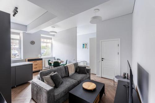 Old Town Apartment | Modern flat in Old Town Kaunas - Free Parking & Self Check-In