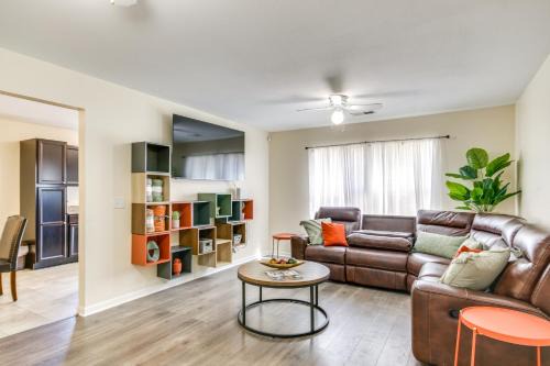 Lake Carolina House | Modern Gem 18 Mi to Downtown Columbia!