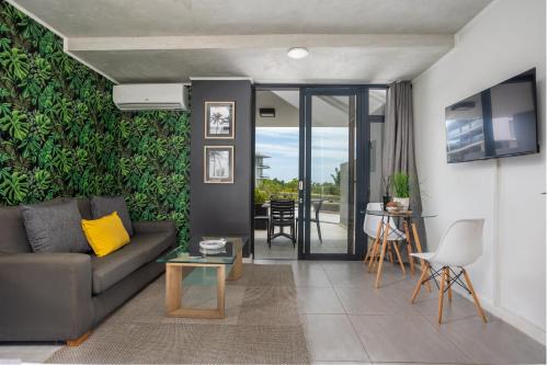 Hillhead Apartment | Modern Ground Floor Studio Apartment
