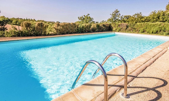 Salignac-Eyvignes House | Modern Holiday Home in Salignac-Eyvigues with Swimming Pool