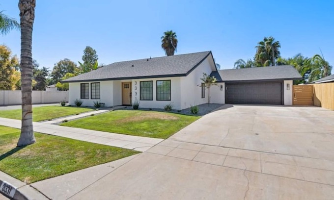 Clovis House | Modern Home W/Pool & Game Room and More!