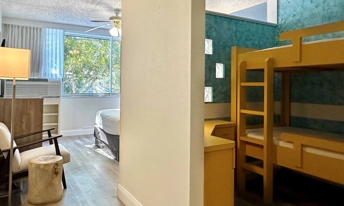 Pinellas Point Hotel | Modern Lavish Unit w/Balcony, Resort Amenities | Onsite dining, St. Pete beach