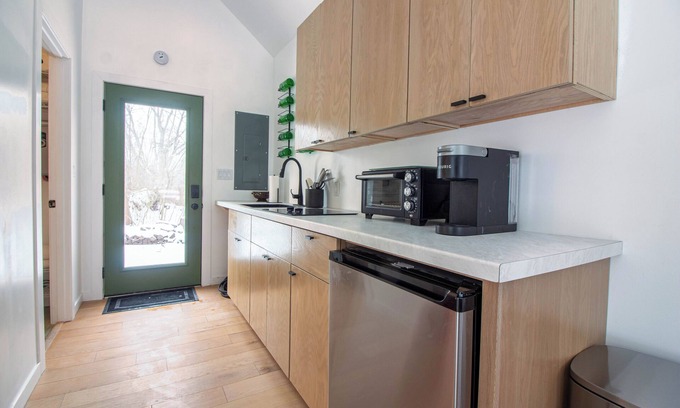 South Haven Cabin | Modern Luxury Tiny Home - Walk to the Beach!