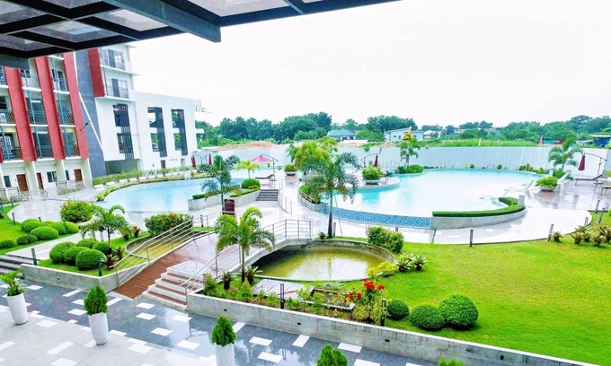 Basak Condo | Modern Retreat with Private Balcony