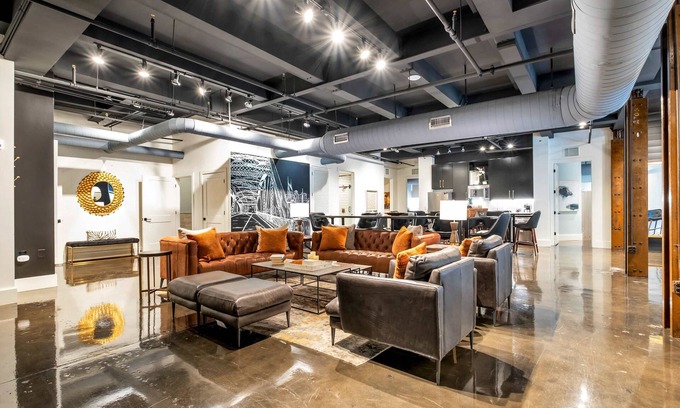 Downtown Nashville Apartment | Modern Suite 6BR by Maddox Hotel