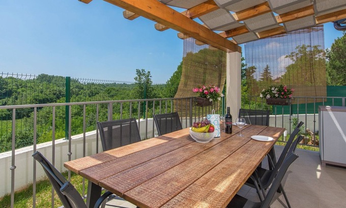 Matohanci Cottage | Modernly equipped holiday house near Rovinj with private pool for 6 people