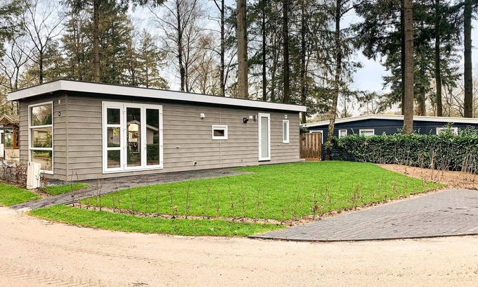 Ede Ski Chalet | ✓ Module Flat Roof at Bospark Ede ✓ Holiday home for 4 people ✓ Located in Ede (Gelderland) ✓ Holiday resort in the Veluwe region ✓ Book directly at the resort