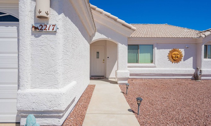 Fort Mohave House | Mohave desert retreat