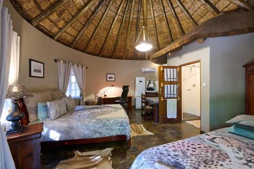 Gaborone Cabin | Mokolodi Backpackers