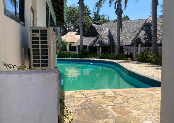 Mbezi Beach House | Momo’s