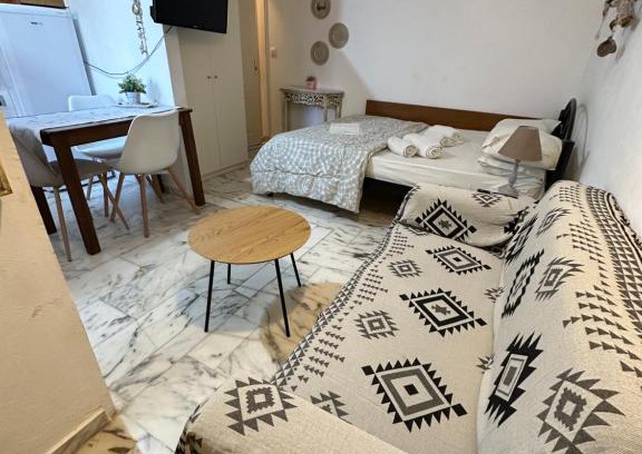 Corfu Town Apartment | Mon Repo Studio Corfu Old Town