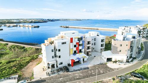 Magong Bed & Breakfast | Mondrian Seaview Guest House