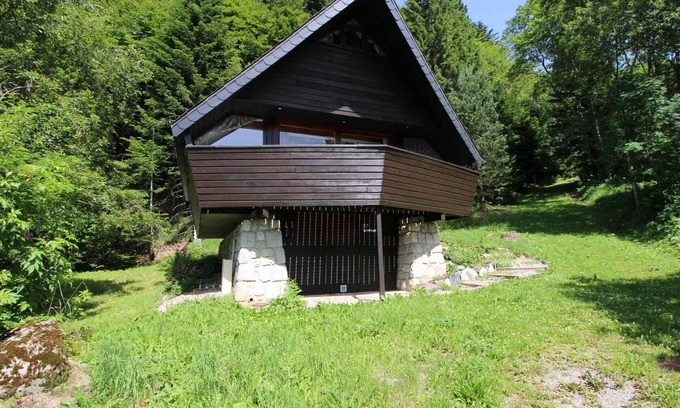 Mont-Dore Ski Chalet | Mont-Dore: Cozy chalet with WIFI for 9 people
