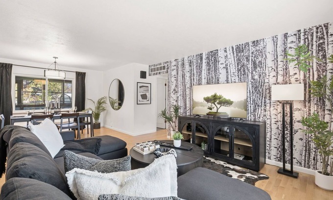 Fort Collins House | Moody Modern Getaway | Walk to CSU & City Park