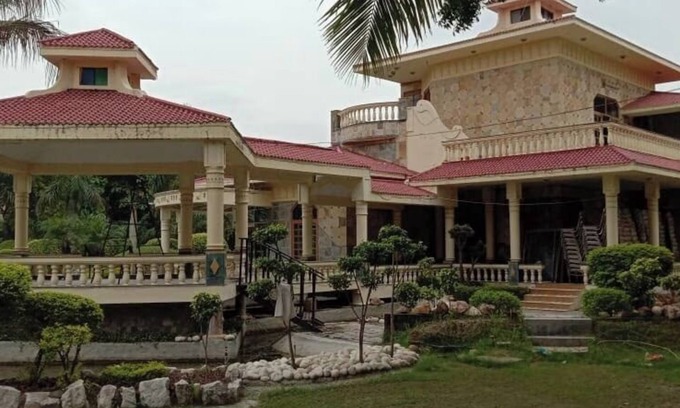 Kanpur Hotel | Moon And Mars Resort