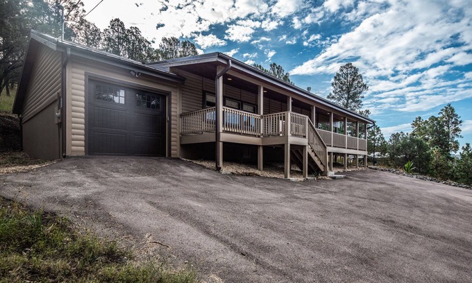 Ruidoso Cabin | Moon Mountain Escape | Fantastic Views, Hot Tub