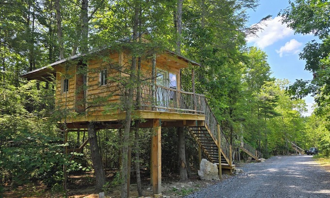 Kegley Cabin | Moon Shine