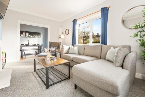 Bournemouth Apartment | Moonlit Bloom