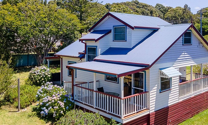 Bermagui House | Moorhead beach cottage Bermagui - 60 Wallaga Lake Road