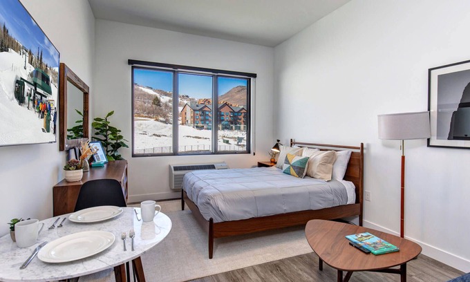 Park City Condo | Moose Mgmt at Pioche 1309: Deer Valley Skiing-Hot Tub-Parking