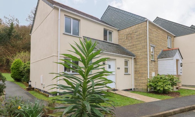 Falmouth House | Morton Cottage