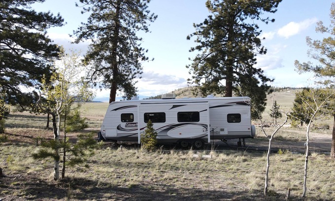 Hartsel House | Mosquito Range Views! Nestled closely to many 14er’s!