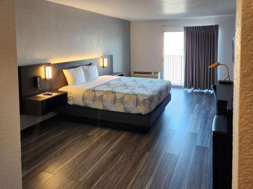 Highlands Hotel | Motel 6-Lincoln, NE - Airport