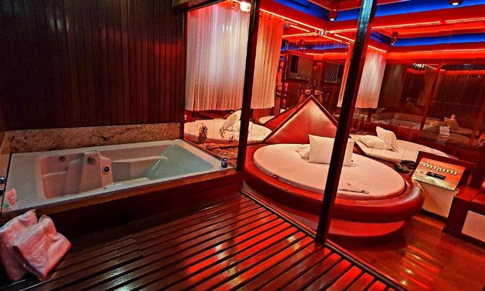 Santa Amelia Hotel | Motel Fantasy 5