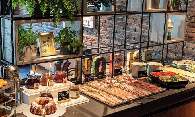Kreuzberg Hotel | Motel One Berlin Mitte