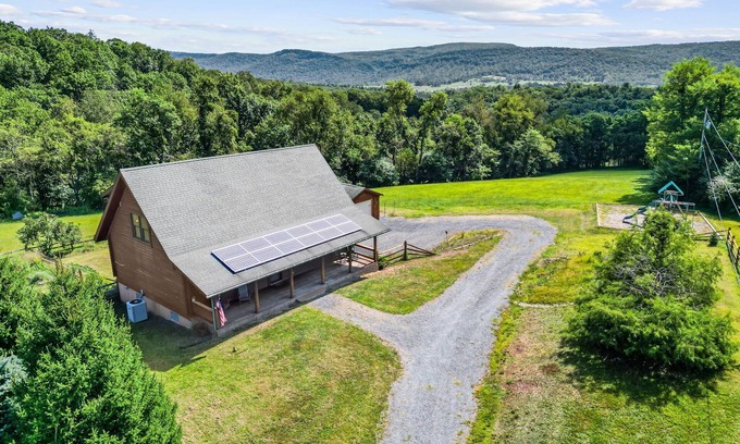 Kirby Ski Chalet | Mountain Escape on 6 acres w Hot Tub & Privacy