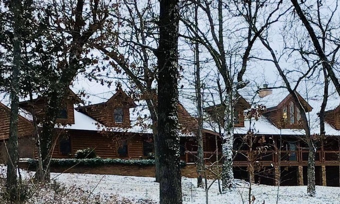 Cotter Cabin | Mountain Home overlooking the White River, Boston Mountains & Valley.